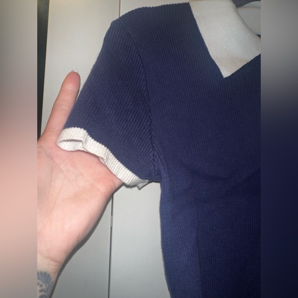 Forever 21 Collared Tee - Picture 6 of 6